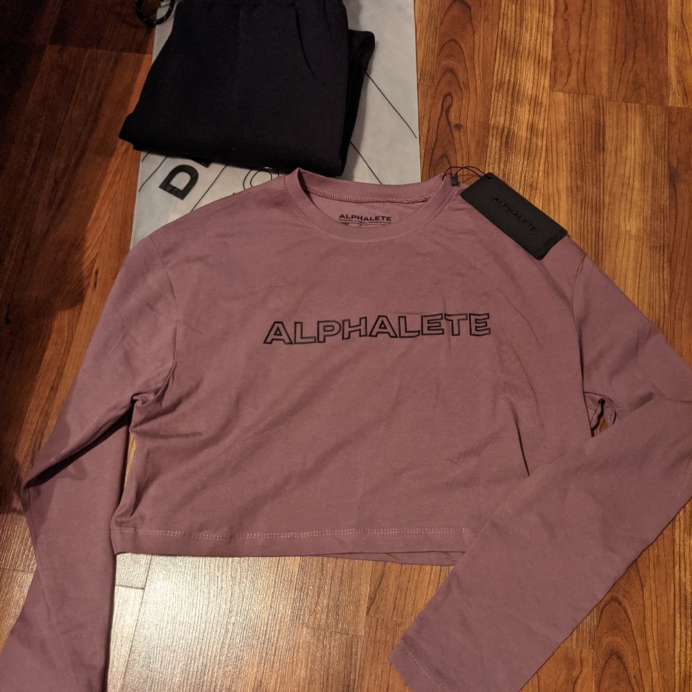Alphalete crop top